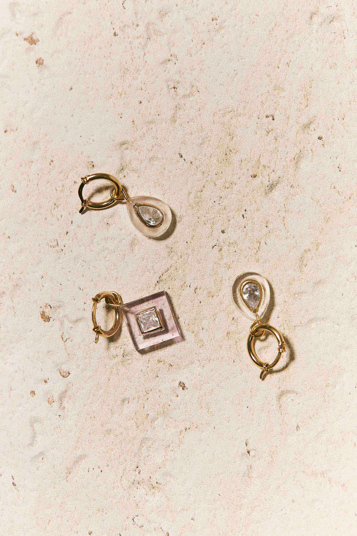 Brinco Cristal Safira Branca